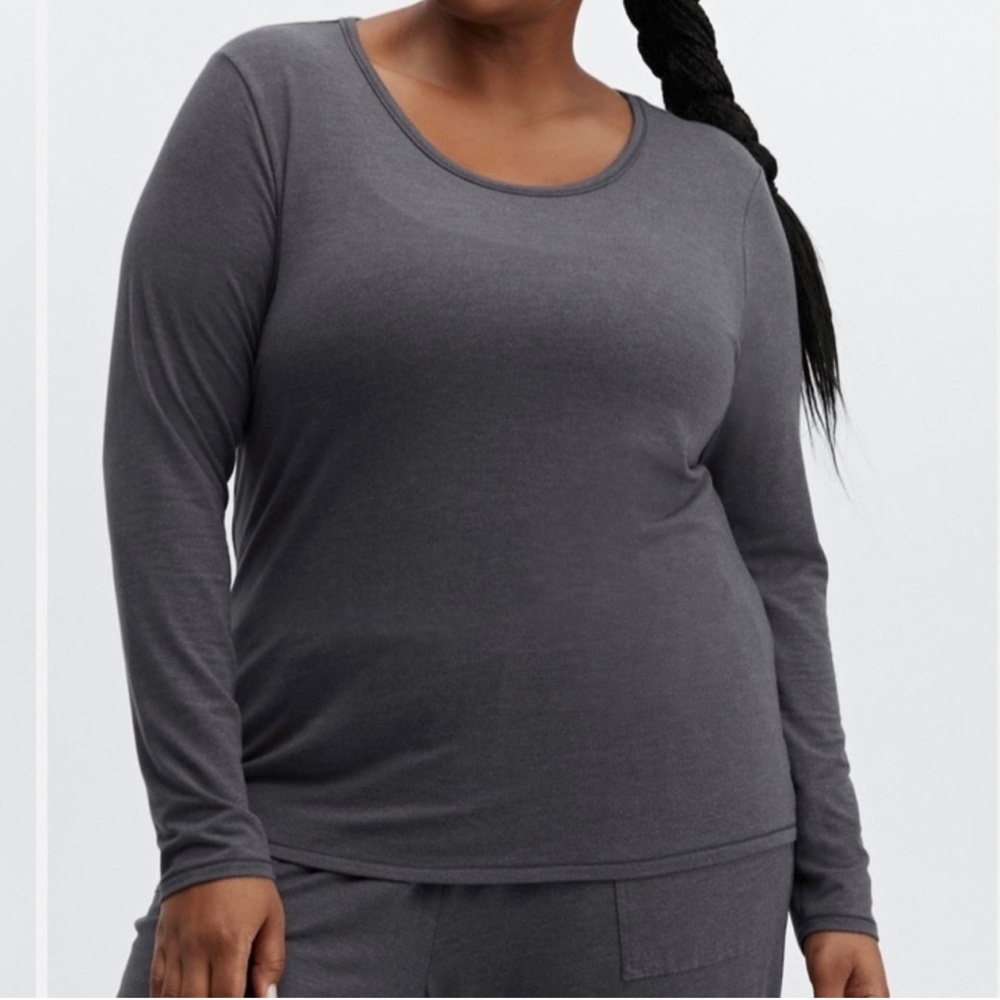 Fabletics restoreknit long sleeve top